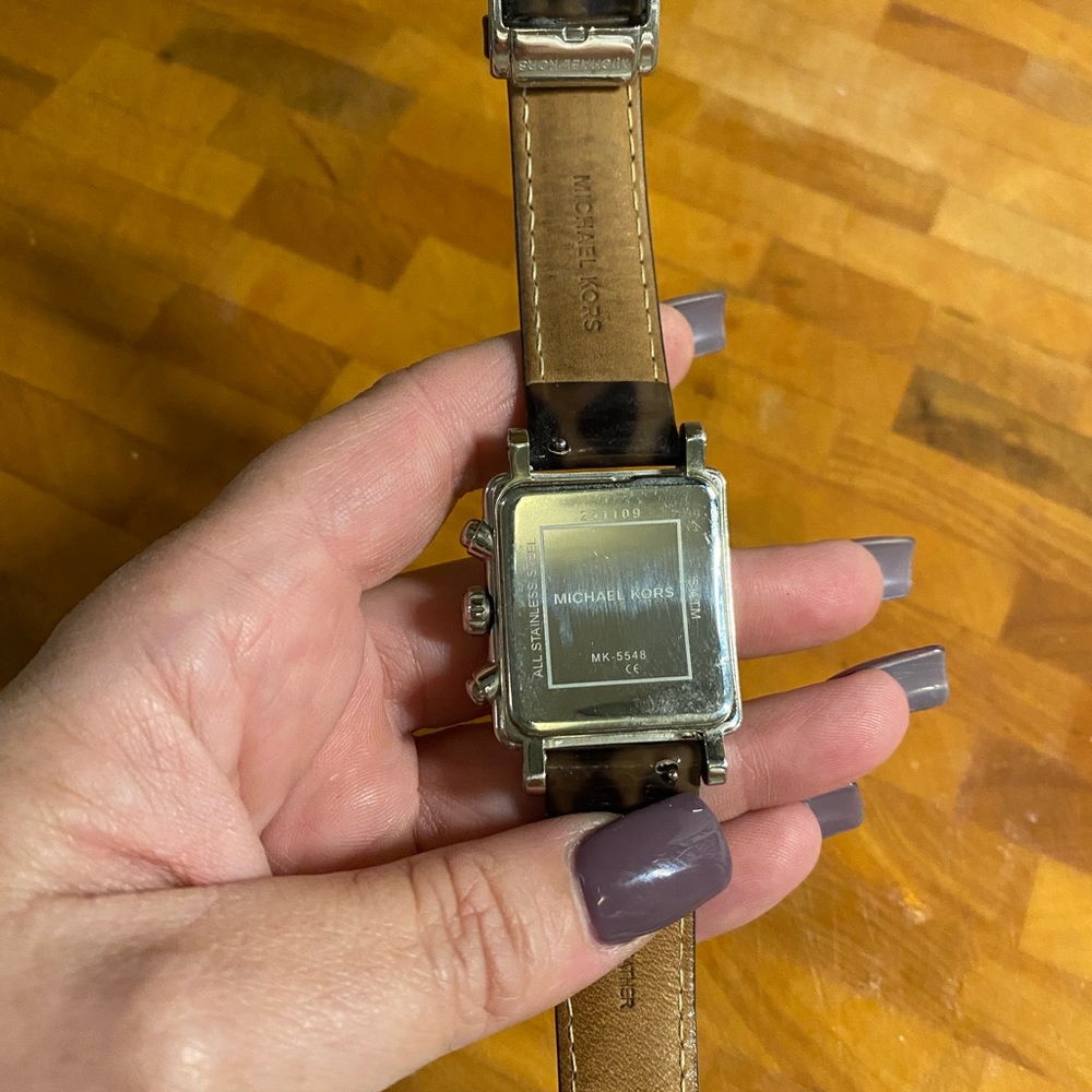 Michael Kors Leather, Tortoise and Silver Watch - Picture 16 of 16